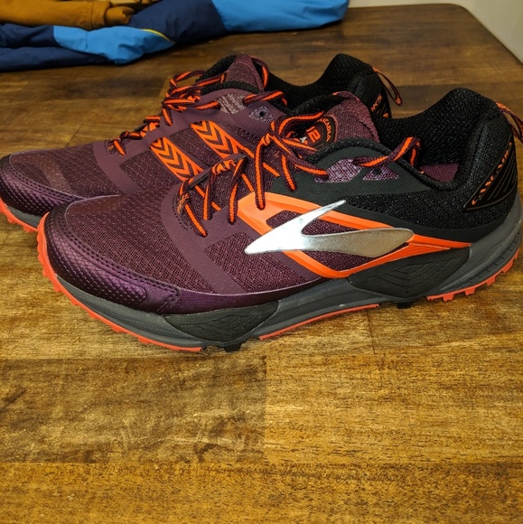 brooks cascadia size 11